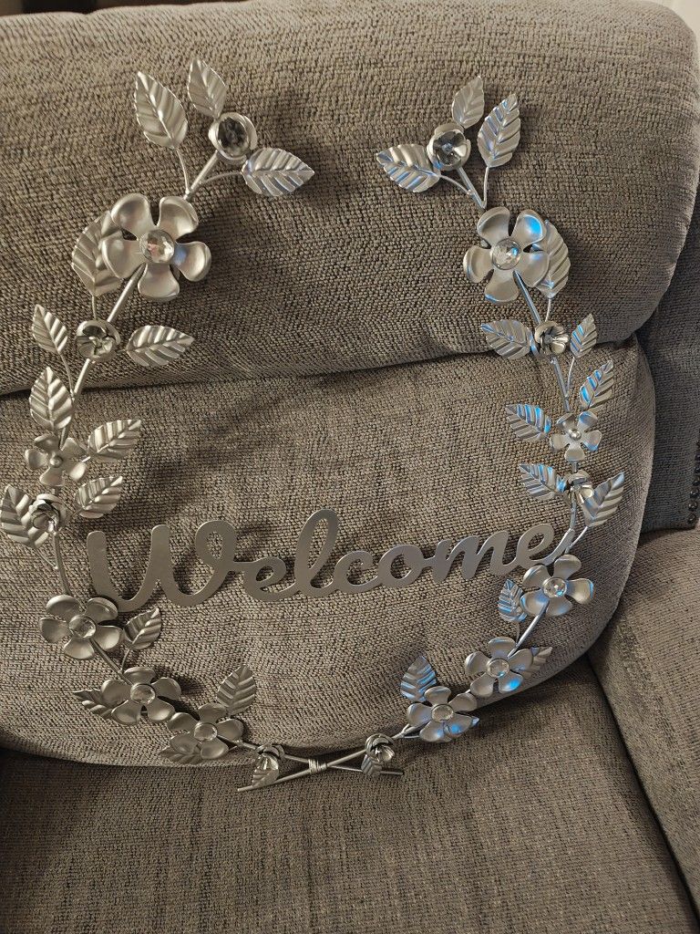 Silver Welcome Sign 