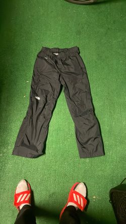 Size M Fits Only On 5/8 5/10 People