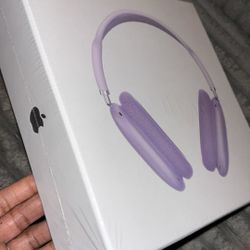 New Apple Max Headphones 