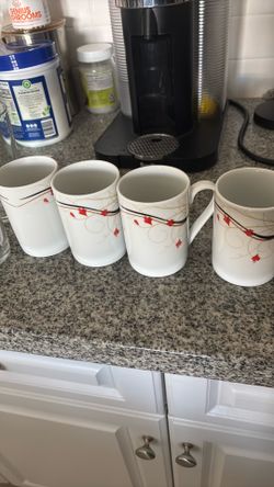 Free class cups and mugs