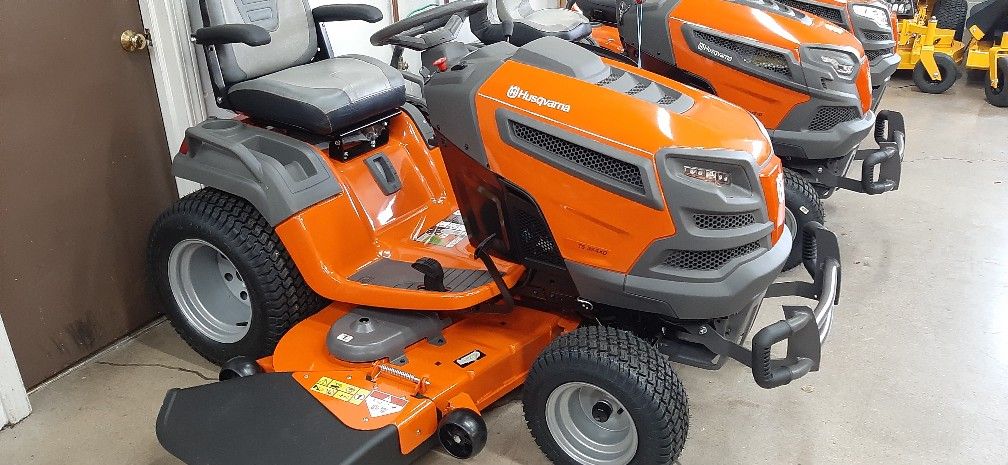 2023 Husqvarna TS354 Garden Tractor