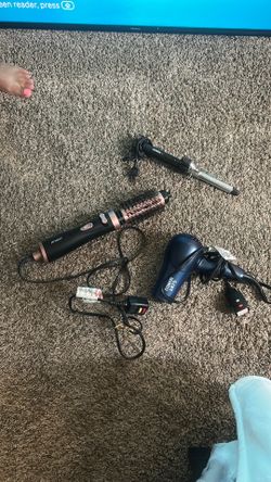 Women’s accessories