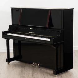 1997 Yamaha UX300 Piano. FREE 5 YEAR WARRANTY. 