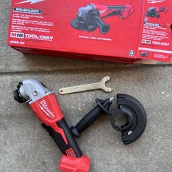 Milwaukee M18 Brushless 5in Grinder TOOL ONLY