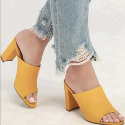 Steve Madden Womens Yellow Suede Heels Mules Block Heel Gold Peep Toe Size 37 7