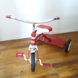 KIDS TRICYCLE