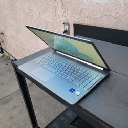 Hp Laptop: Windows11 V-25H2, Core i7, Type C, Please read all the info. Thanks.