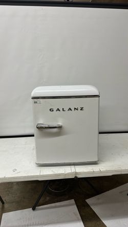 Galanz Retro Mini Fridge White