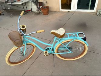 Sky blue Nel Lusso beach cruiser