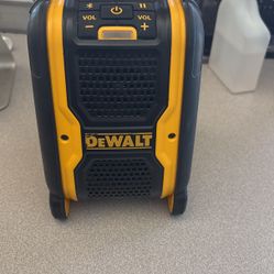 Radio Dewalt 