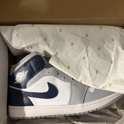 Jordan 1 Mid Wolf Grey Midnight Navy Size 12