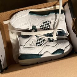Toddler Jordan 4’s