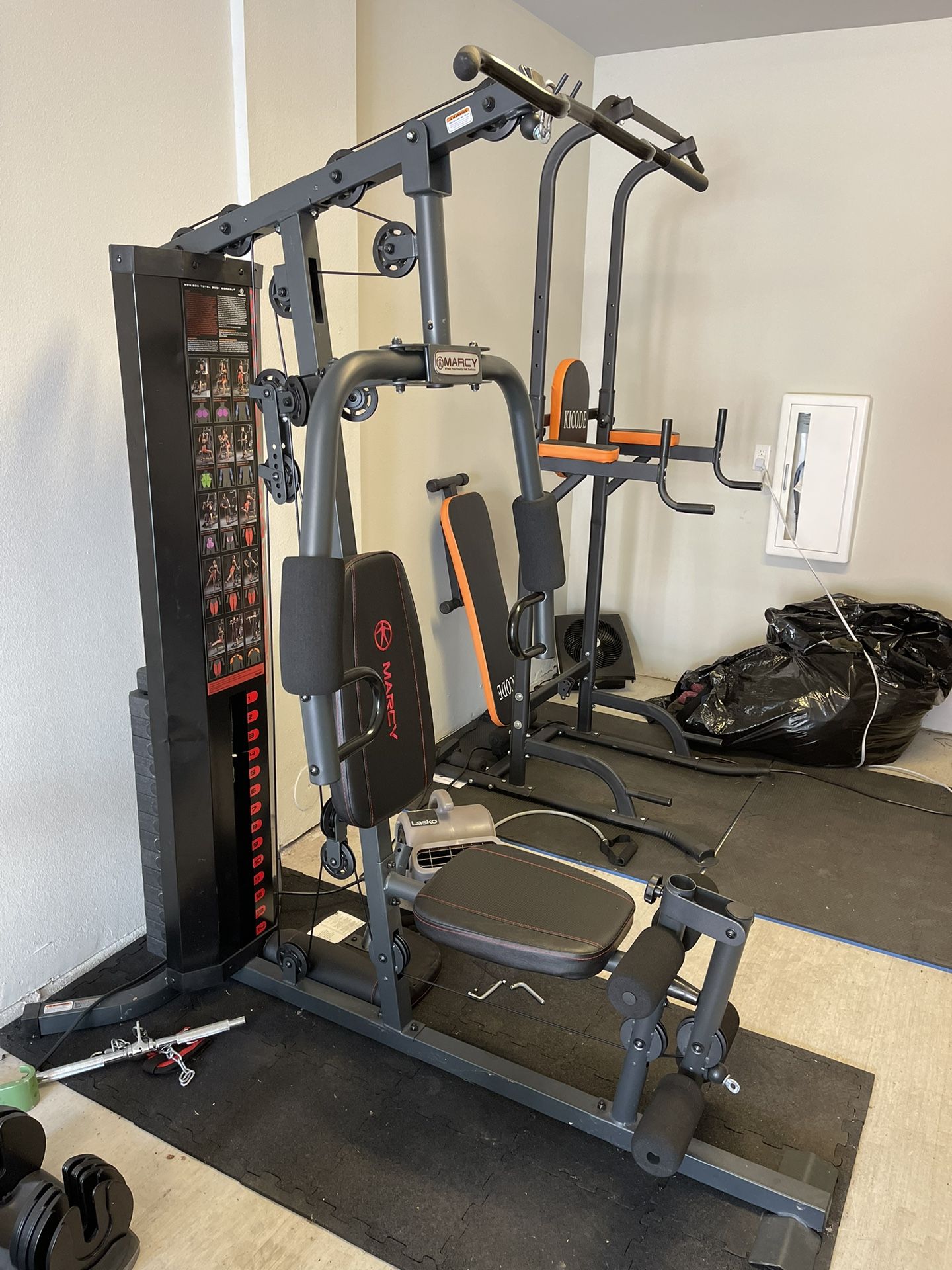 Home Gym And Pull Up Rack