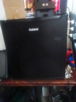 Mini Fridge Galanz