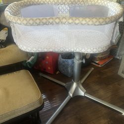 Halo Bassinest Swivel Sleeper 
