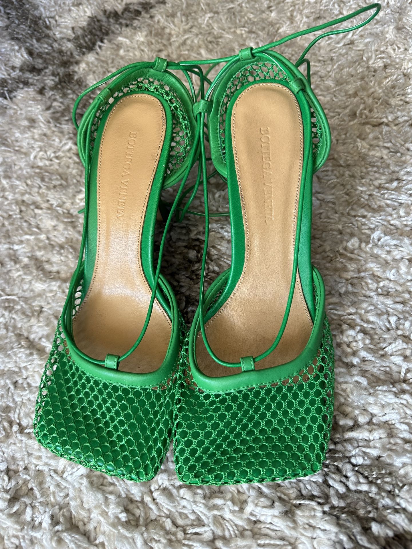 BOTTEGA VENETA Green Mesh Stretch Sandals 90. 