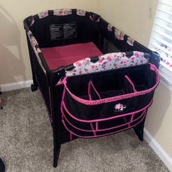 Minnie Mouse Play Pen