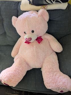 A giant teddy 🧸