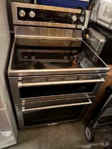 KitchenAid Glass Top Stove