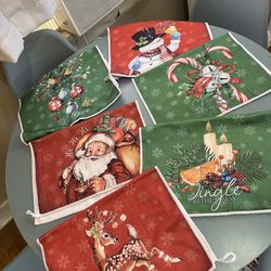 Christmas Hanging Towels lot