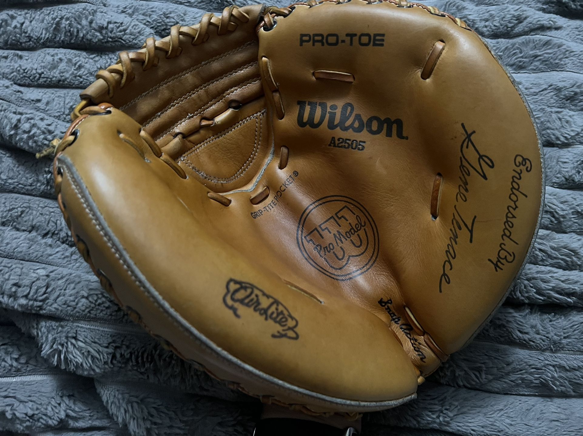 Wilson Pro Model Gene Tenace Baseball Catcher’s Mitt