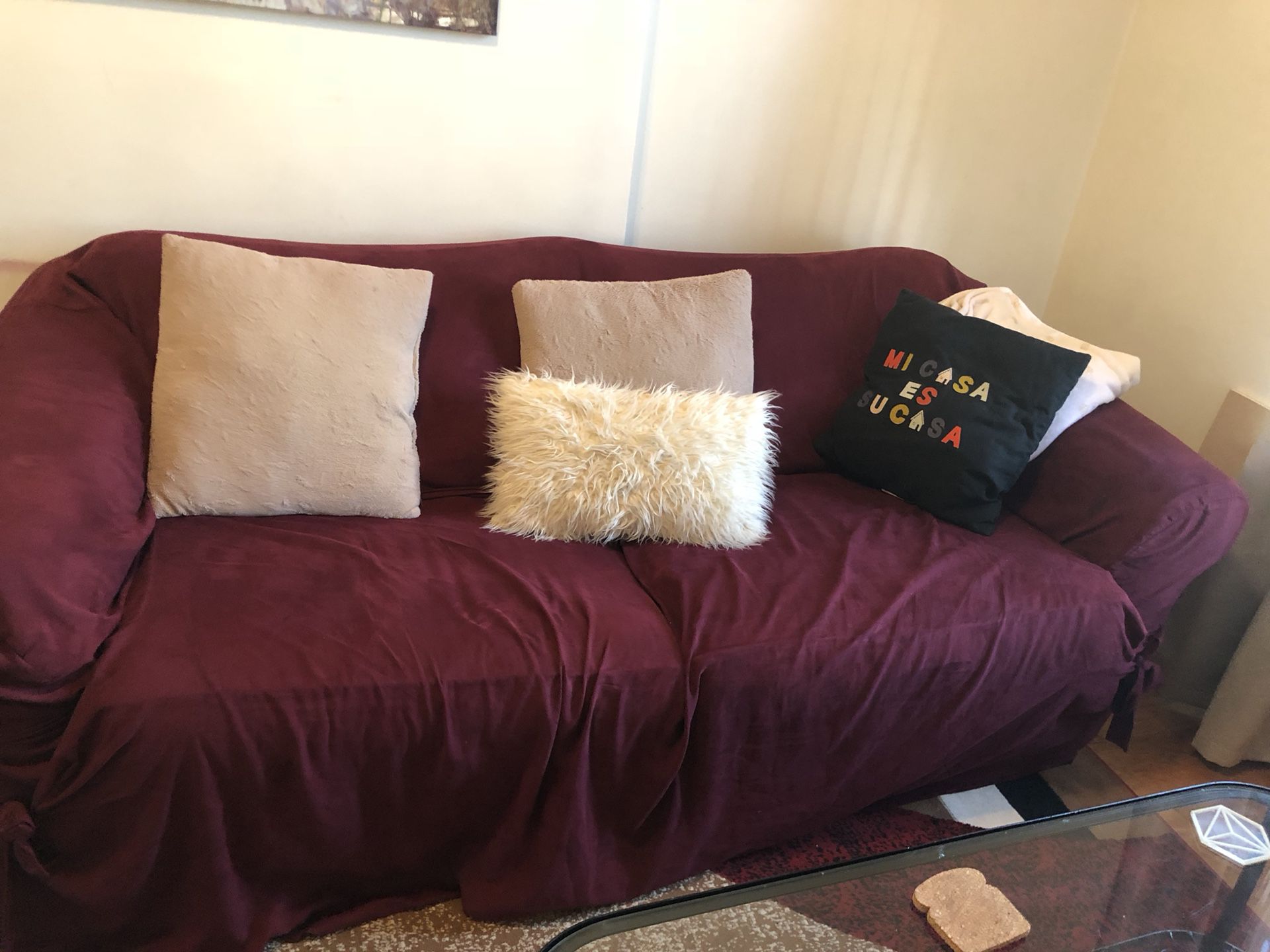 Cheap furniture and decor items looking for a new home . These items need to be picked up from the location .