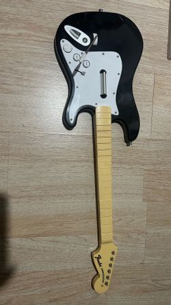 Xbox 360 Rock Band Wireless Fender Stratocaster Guitar Controller - Black/White - Tested