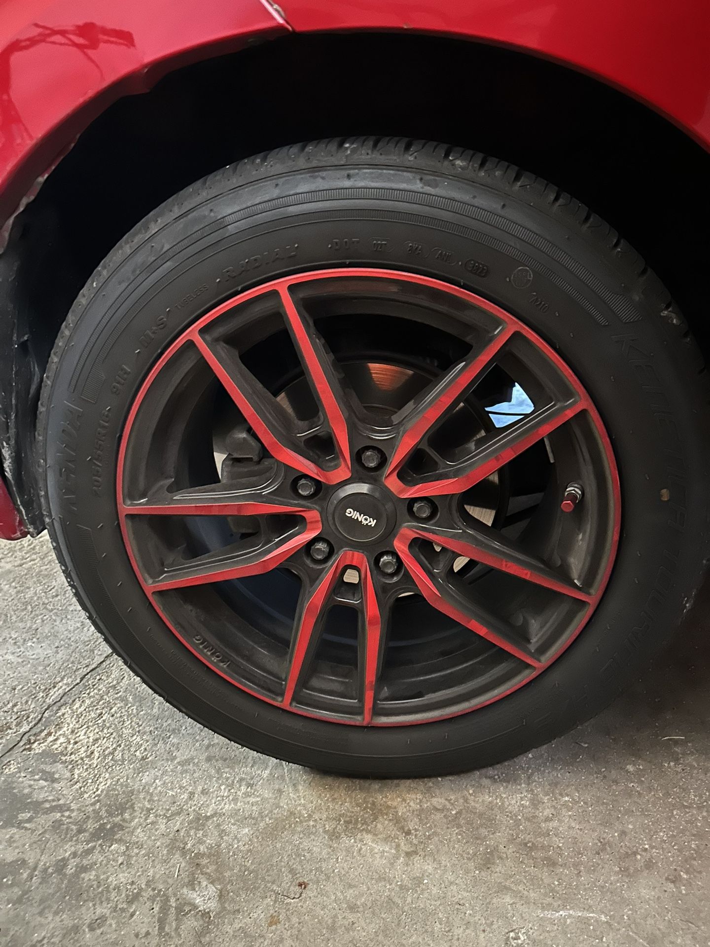 17’ Milano Red Konig Rims w/ Kinetica Kendra 205/55R16 Tires