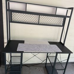 Gaming Desk Free