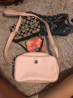 Tommy Hilfiger purse