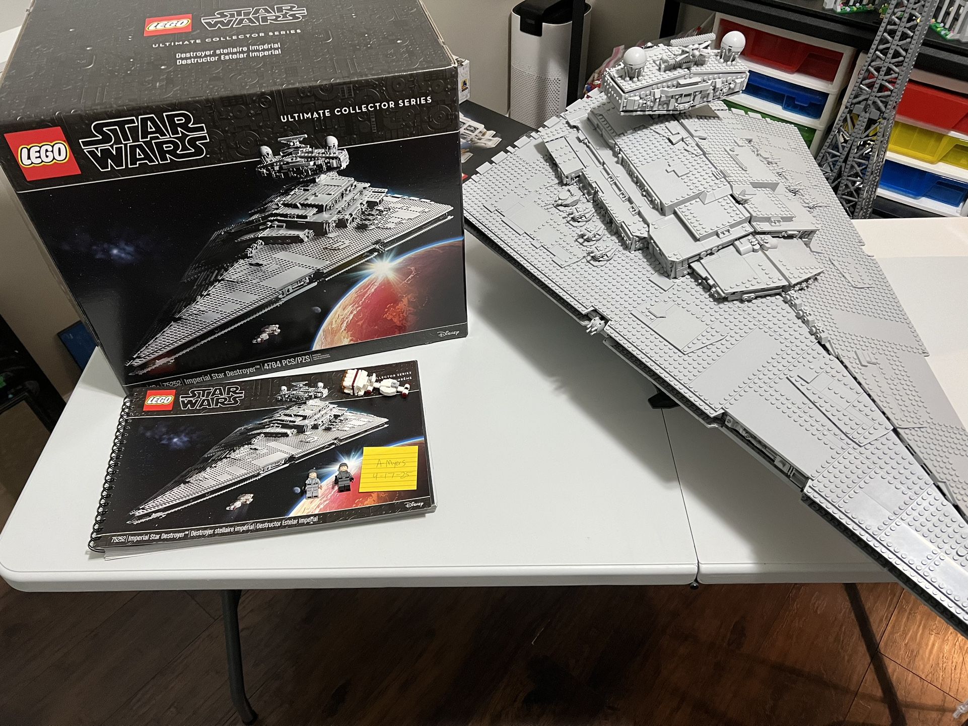 LEGO Star Wars UCS Imperial Star Destroyer 75252