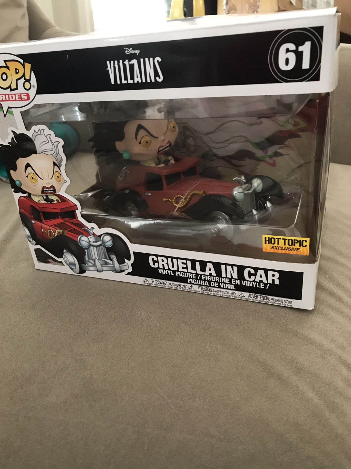 Funko pop Disney ride cruella in car exclusive