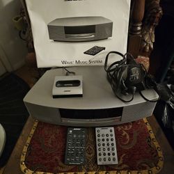 Bose Music Wave System ! Two Remotes ! Charging Station!  All Original & Complete! Great Condition! 