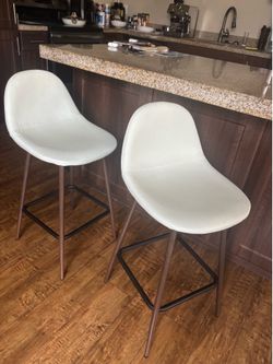 2 x Kitchen / Bar Chairs
