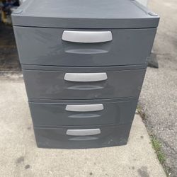 Sterilite 35.5 in. H x 26.625 in. W x 19.25 in. 4-Drawer Plastic Chest