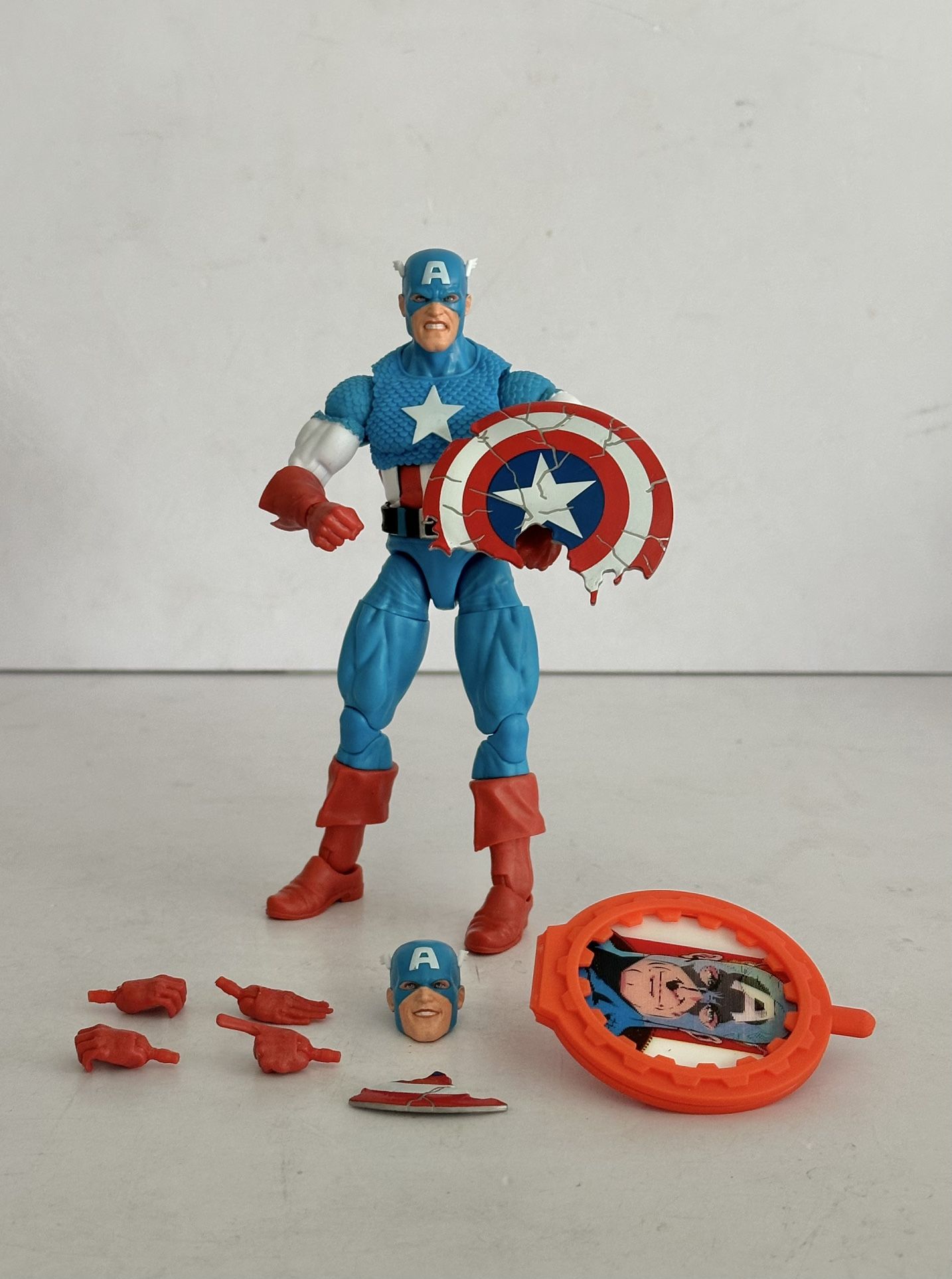 Marvel Legends Secret Wars Captain America