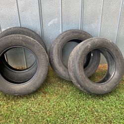 265/60R18 Tires