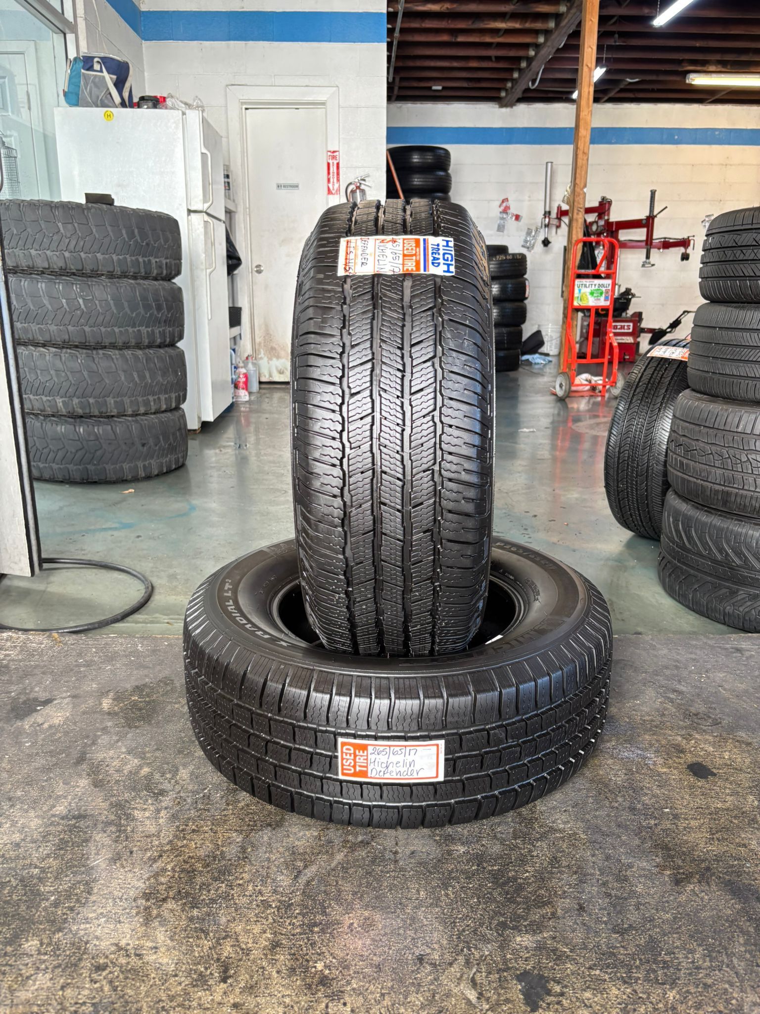 265/65/17 MICHELIN 2 TIRES SEMI NEW - DOT 2024