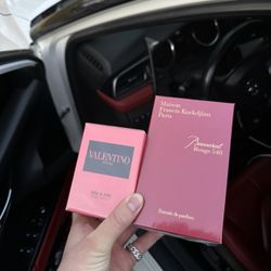 Valentino Born In Roma Coral Fantasy