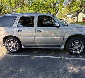 2005 Cadillac Escalade