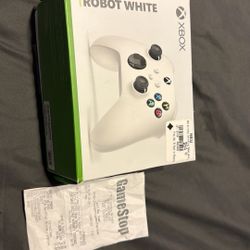 Xbox Series X Wireless Robot White