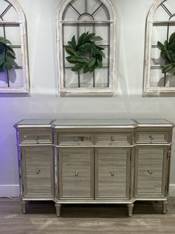 Beautiful mirrored console table