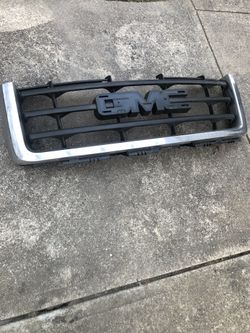 2007-2013 GMC Sierra 1500 Grille W/ Chrome Frame