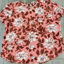 women large loft flowers design top with ruched sleeve