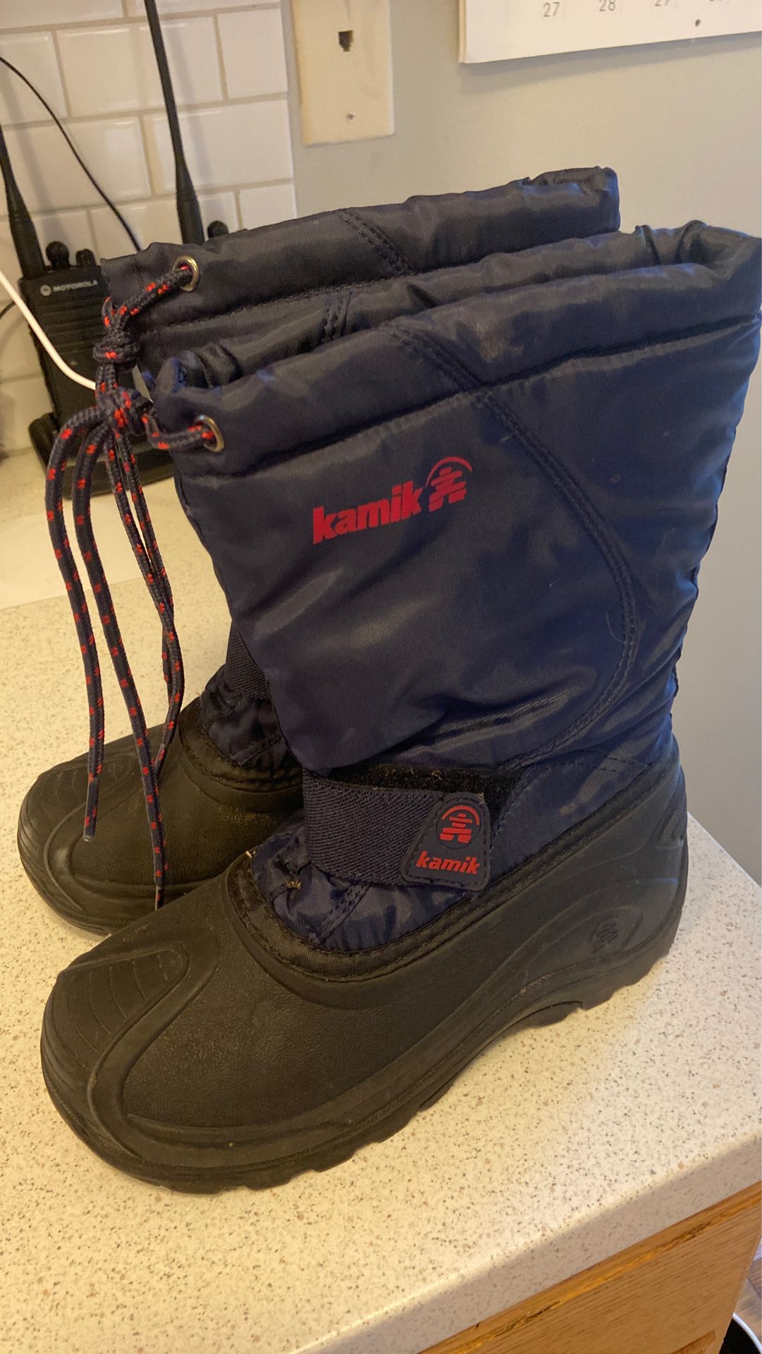 Kids Kamik snow boots size 2
