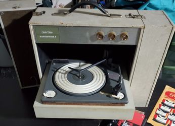 Solid State Turntable 