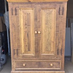 Cabinet Armoir Hutch