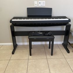 Yamaha Digital Piano P-105 with Pedal, Headphones, Stand and Stool