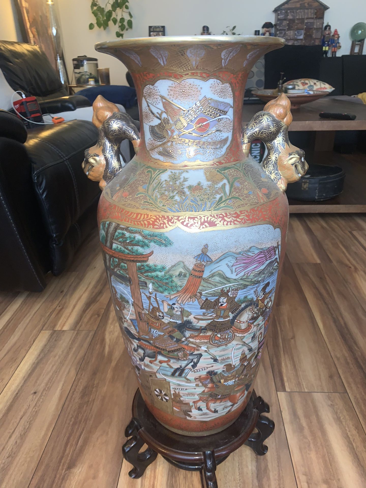 Antique Japanese Vase Set 