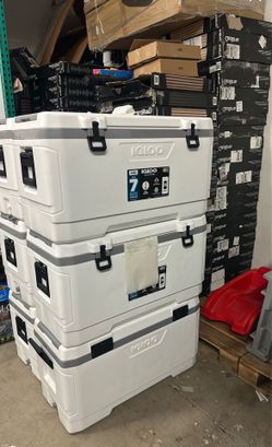 Igloo 150-quart XL MaxCold Cooler